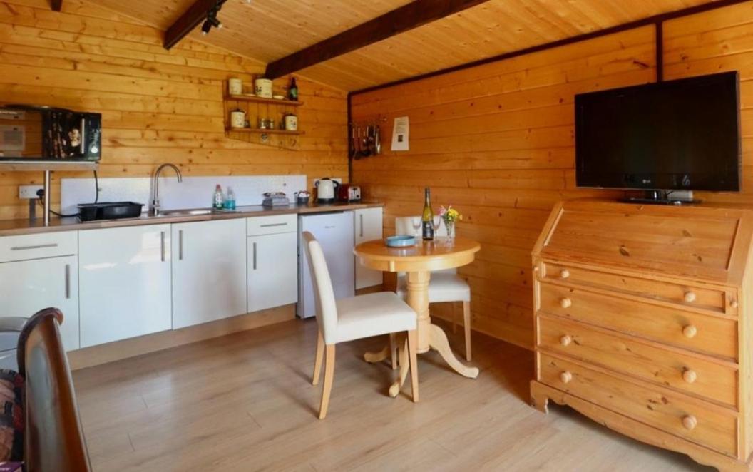Country Bumpkin - Romantic Couples Stay In Oakhill Cabin Zewnętrze zdjęcie